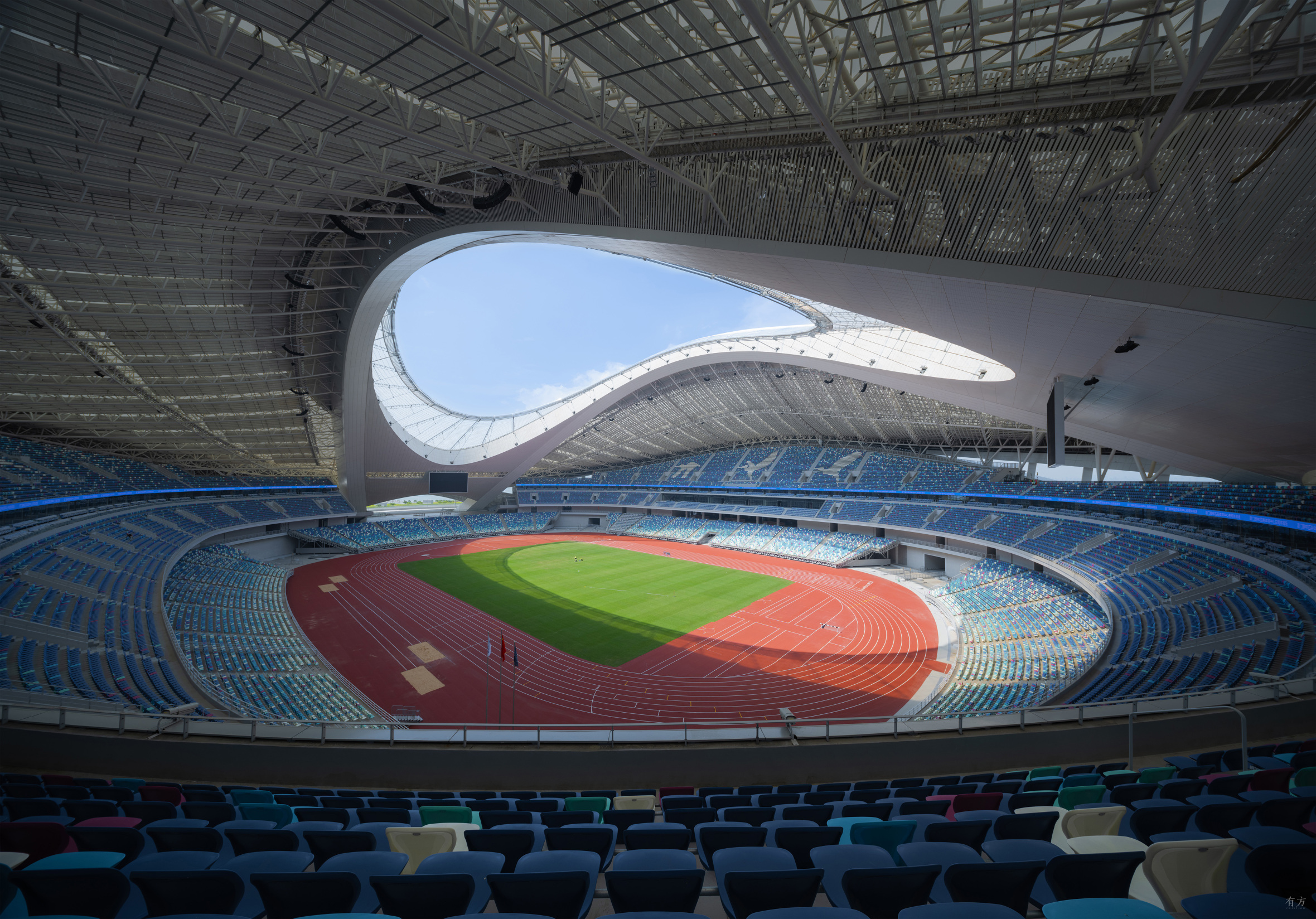 森保一：明天的首发会适当调整，相比执教纪录更关注长远目标