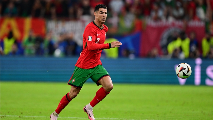 足球欧洲杯倒计时50天，多队提前公布名单