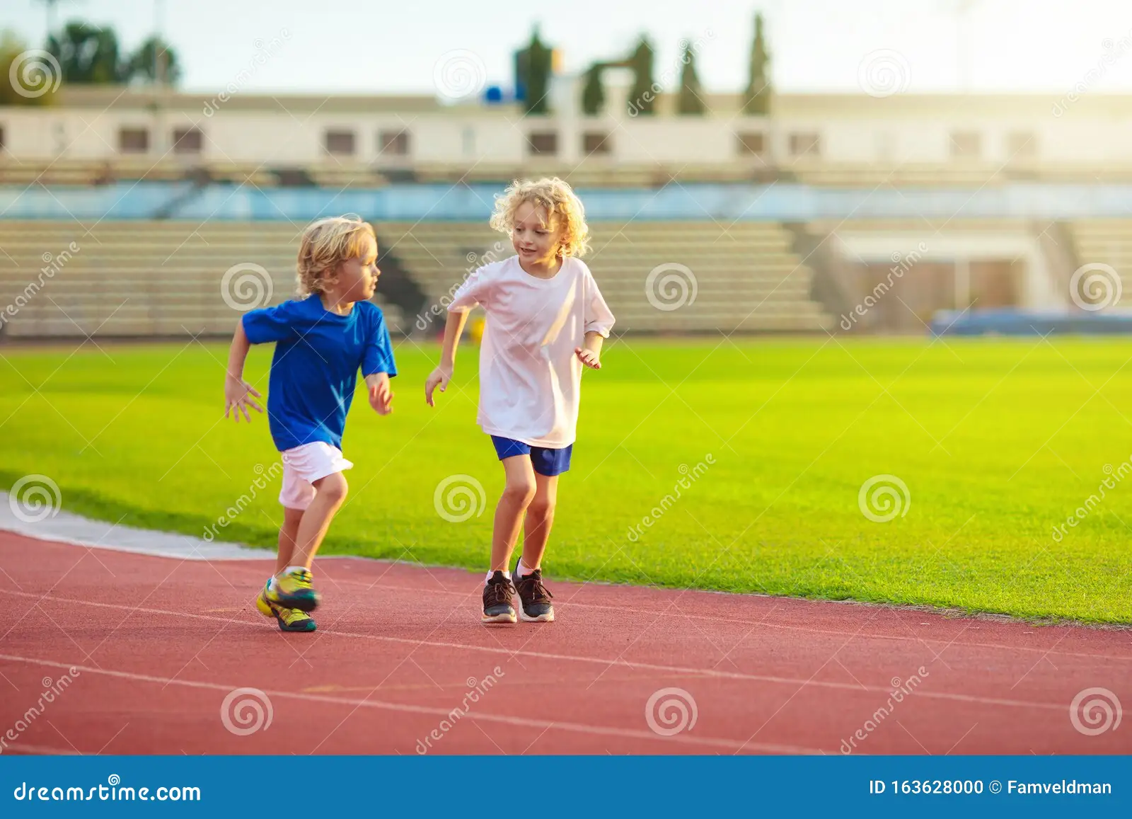 有消息了！iG官方：中单选手Rookie续约至2027年